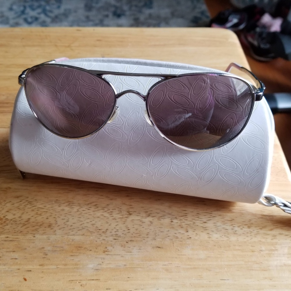 OAKLEY Womens Polarized Sunglasses with Case